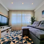 Apartamento moderno e aconchegante. Pé na areia!!!